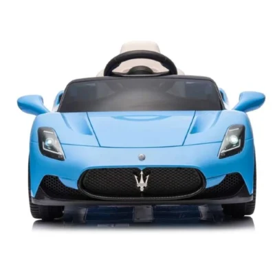 detski avtomobil so dalechinsko Maserati vo sina boja so crni trkala LED svetla i edno sedishte