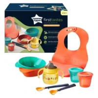 set za hranene Tommee Tippee so dve chinii dva sada dve meki Softee lazhichki i Roll n Go ligavche