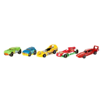 Комплет Hot Wheels со 5 автомобили – три фотографирани сета – Пет автомобили со зелен теренец