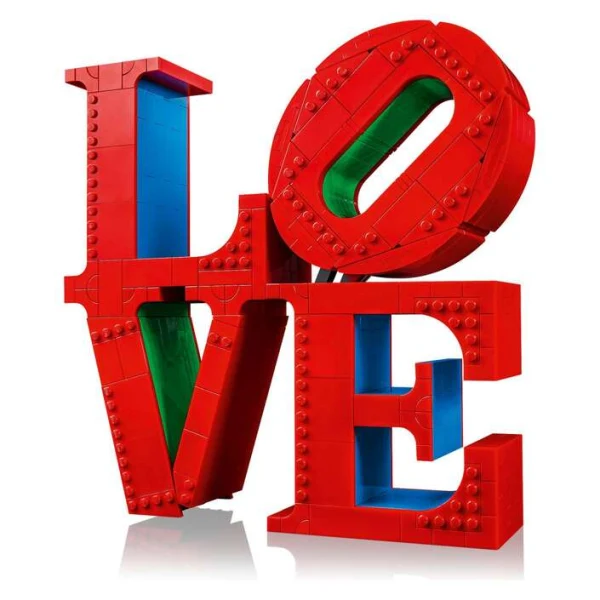 LEGO Art 31214 – skulpturata LOVE od druga strana