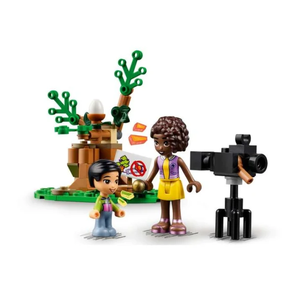 LEGO Friends 41749 – figuri so kamera kraj drvoto