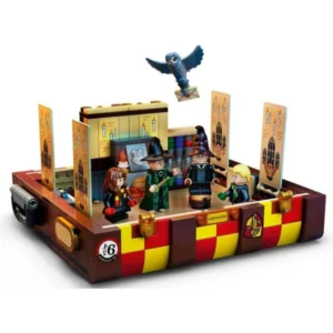 LEGO Harry Potter 76399 – otvoren kufer vo boite na Gryffindor