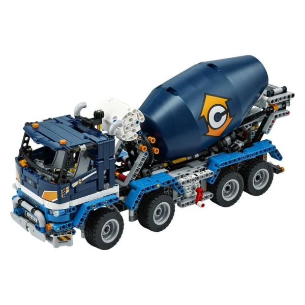 LEGO Technic 42112 – kamion so meshalka za beton od drug agol