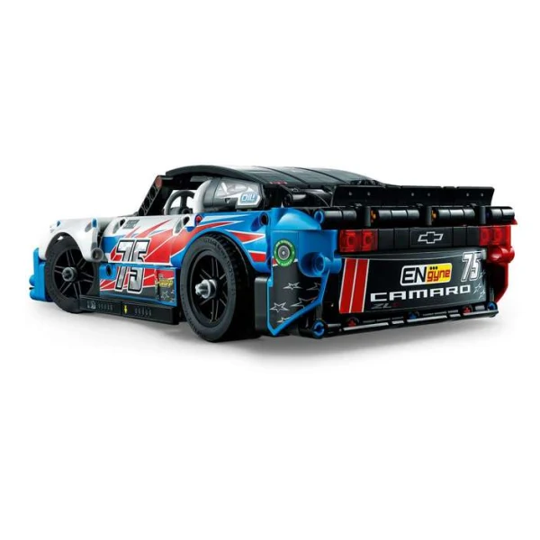 LEGO Technic 42153 – NASCAR Camaro ZL1 odzadi