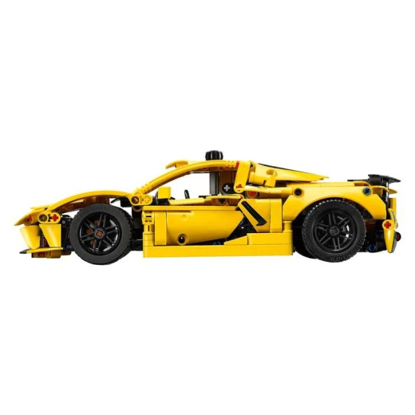 LEGO Technic 42205 – Corvette Stingray od strana
