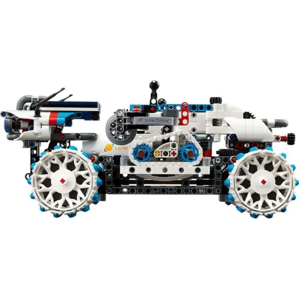 LEGO Technic 42211 – sostaven lunaren rover so solarni paneli