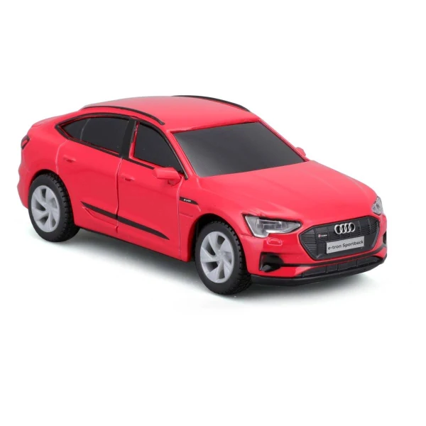 metalen avtomobil na dalechinsko – Audi e-tron Sportback