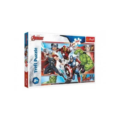 Сложувалки Trefl со 300 делови – Frozen или Avengers – 300 – хероите Avengers
