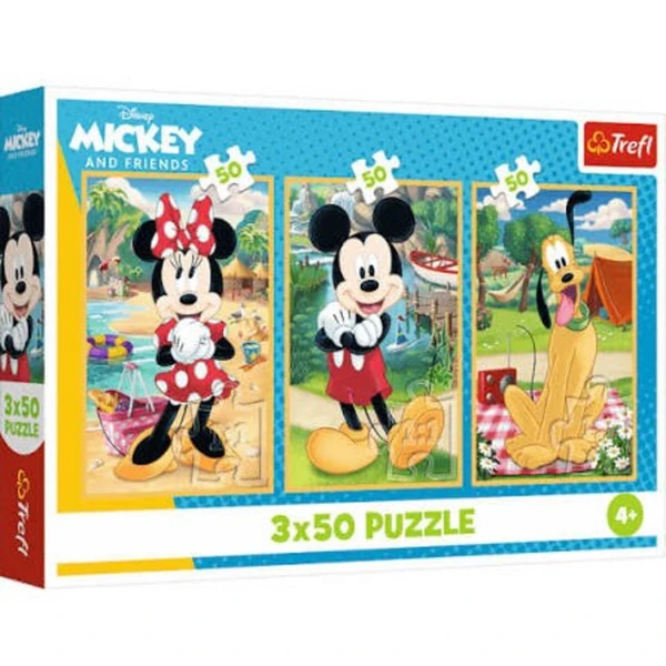 Комплет Trefl со три сложувалки од по 50 делови – Mickey и Minnie на одмор